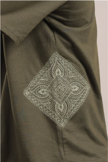 Sutra – Dark Green Embroidered T-Shirt - Binioz