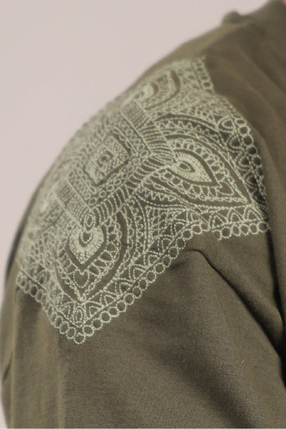 Sutra – Dark Green Embroidered T-Shirt - Binioz