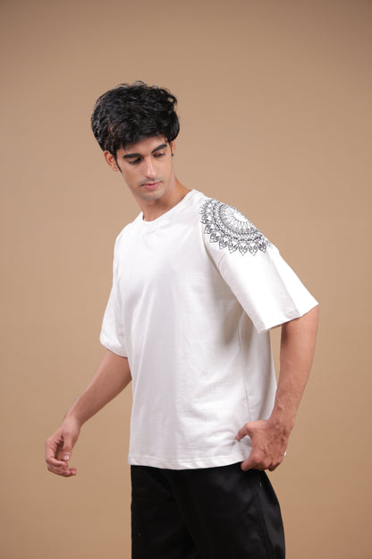Sutra – White Embroidered T-Shirt - Binioz